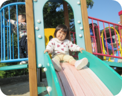 お集まり(生活指導・遊戯・英語によるラジオ体操)