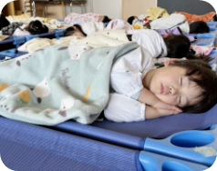 午睡(4歳児は4~9月のみ午睡あり、5歳児は午睡なし)